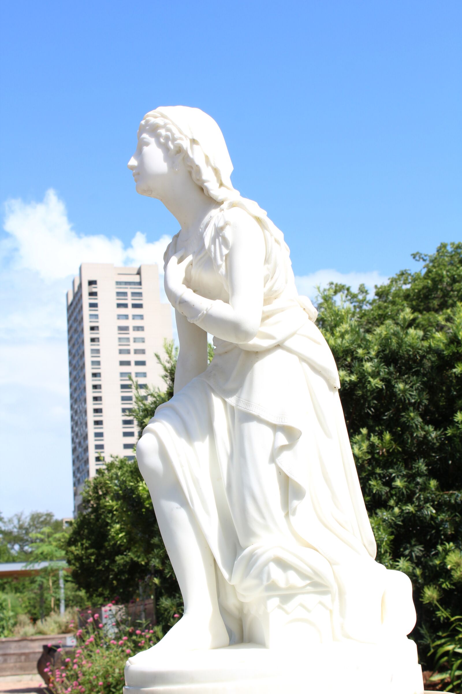 Canon EOS 1200D (EOS Rebel T5 / EOS Kiss X70 / EOS Hi) sample photo. Urban, city, architecture photography