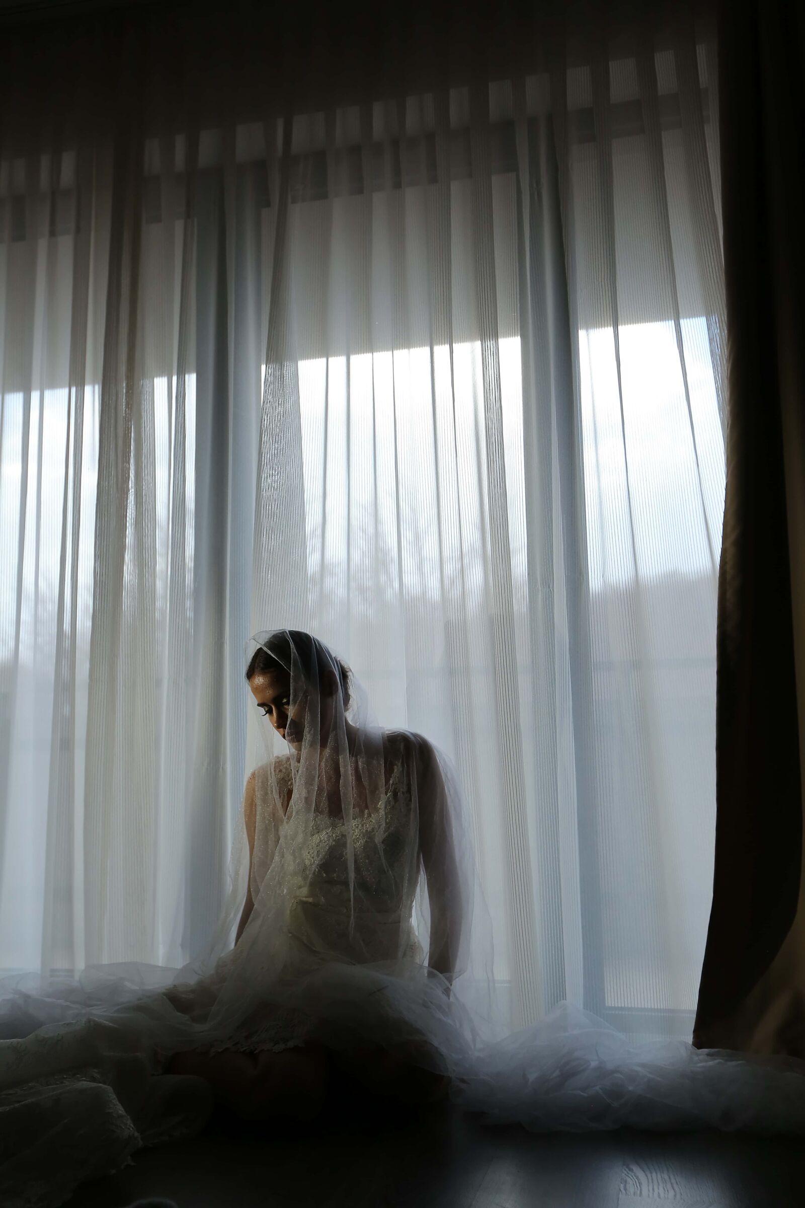 Canon EF 16-35mm F2.8L II USM sample photo. Wedding dress, veil, shoulder photography