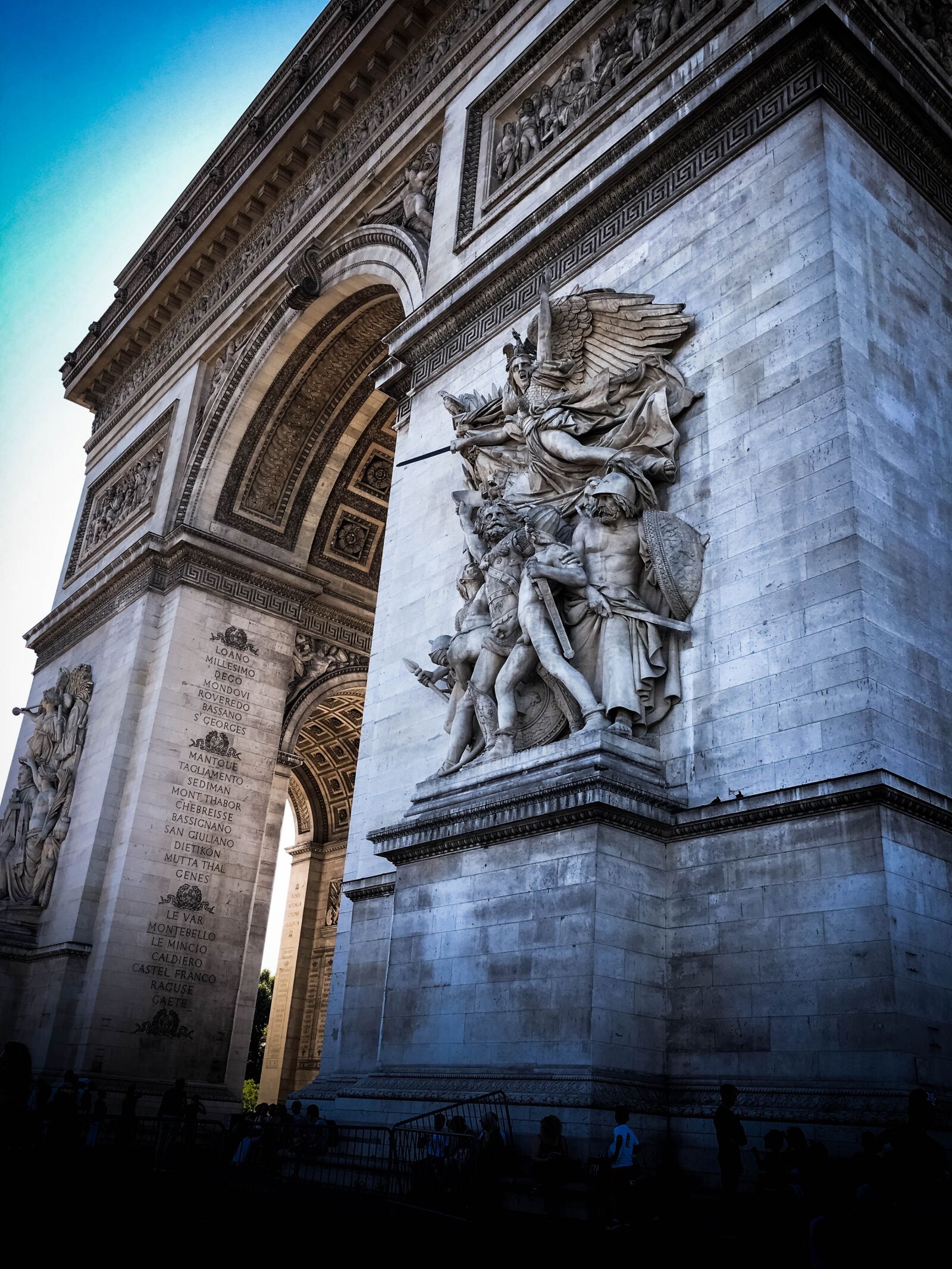 Apple iPhone 6s sample photo. Paris, cityscape, arc du photography