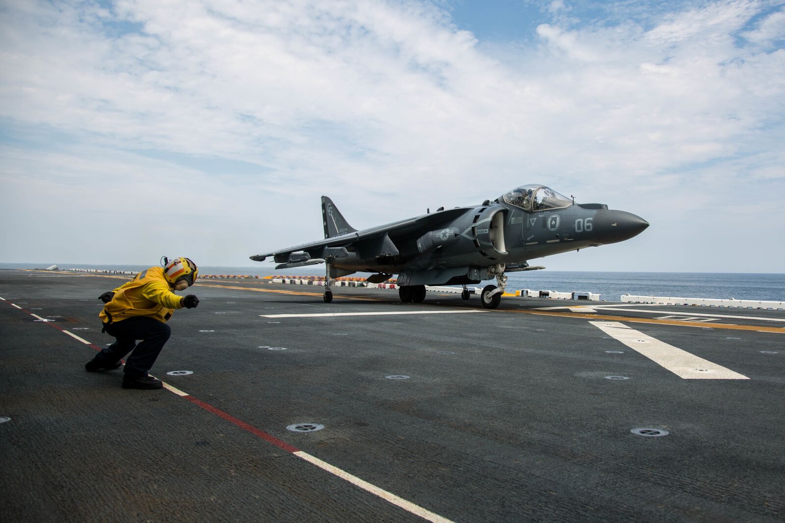 Canon EF 24-105mm F4L IS USM sample photo. Av-8b harrier, usmc, united photography
