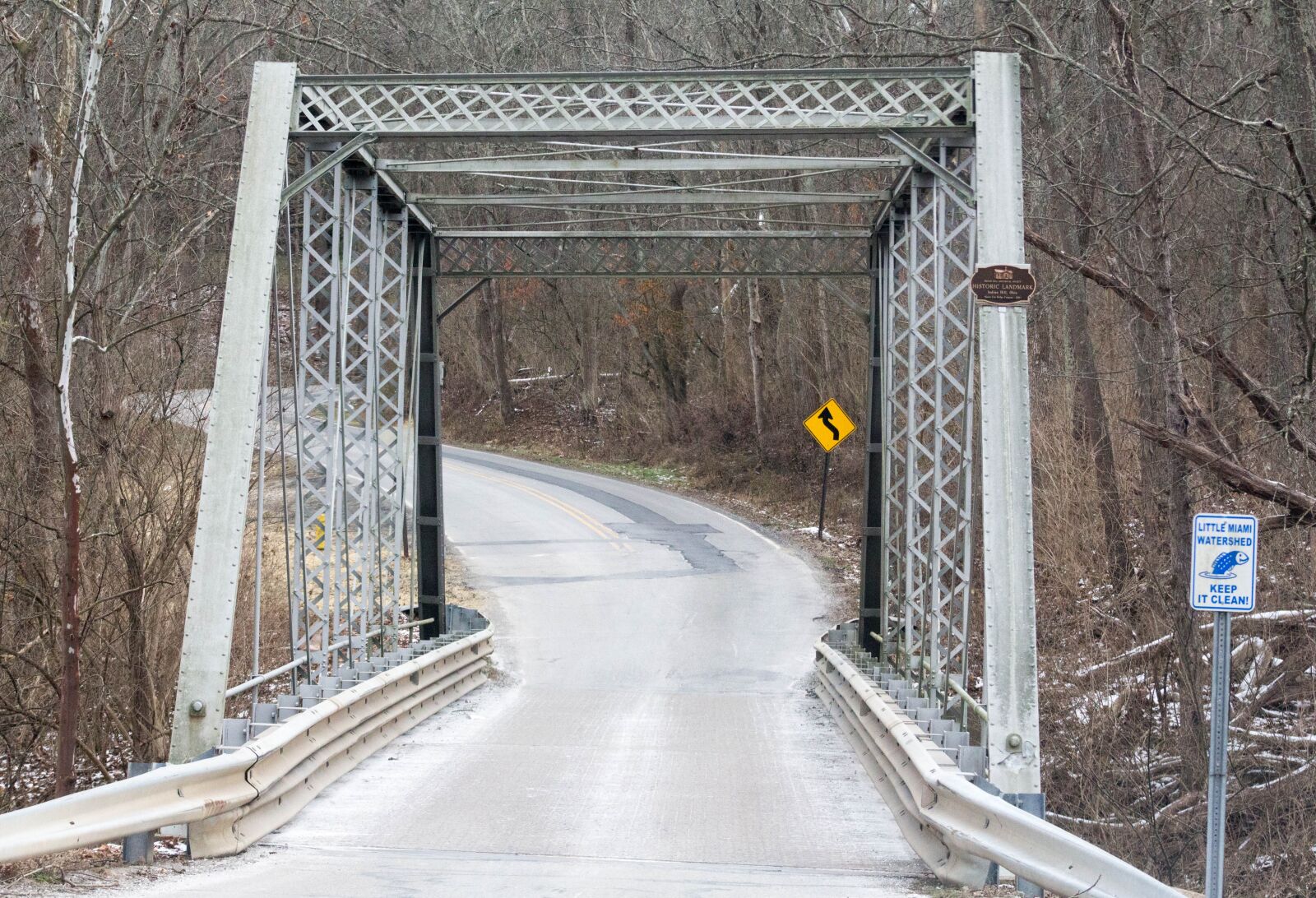 Canon EF 75-300mm f/4-5.6 USM sample photo. Bridge, winter, outdoors photography