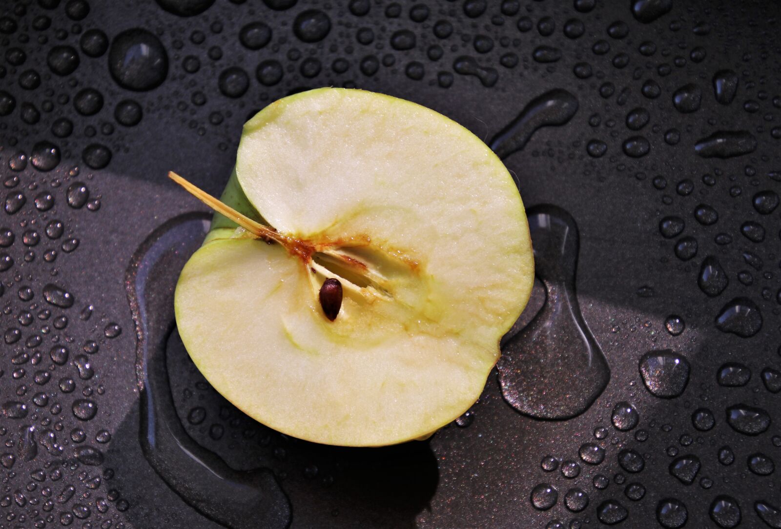 Canon EOS 80D sample photo. Fruit, bio, sectioned photography