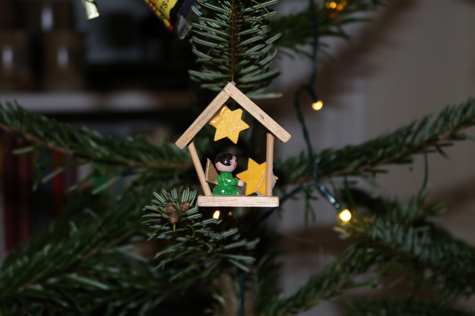 Canon EOS 80D sample photo. Christmas, tree, jewellery photography