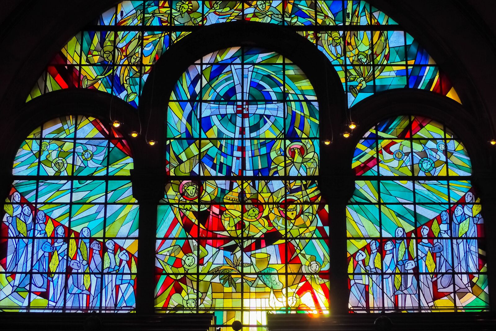 Olympus OM-D E-M10 sample photo. Church, church window, window photography