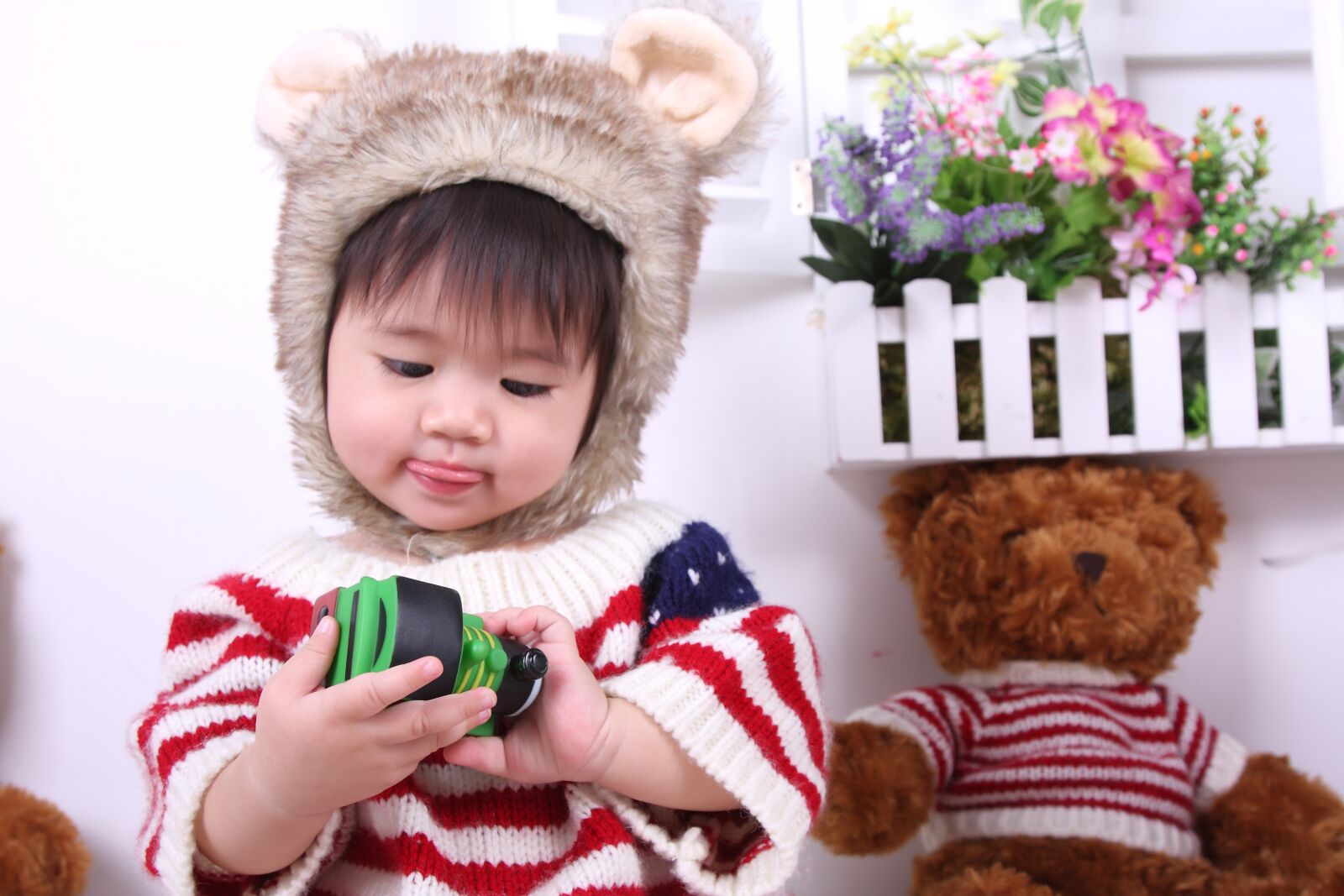 Canon EOS 40D sample photo. Child, toys, baby photography