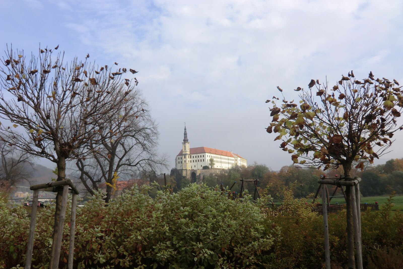CASIO EX-H15 sample photo. Czech republic, decin, castle photography