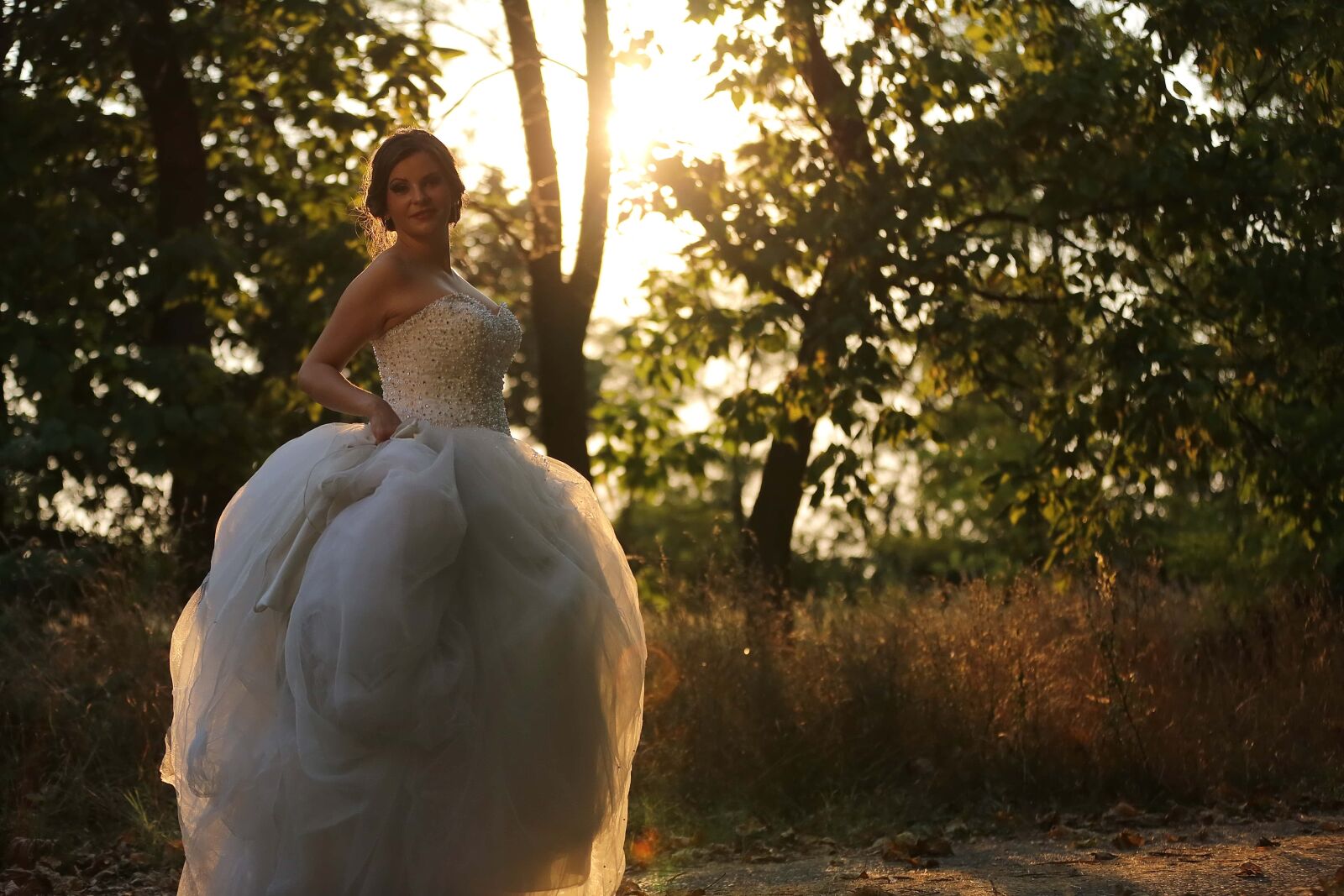 Canon EOS 5D Mark III sample photo. Gorgeous, bride, wedding dress photography