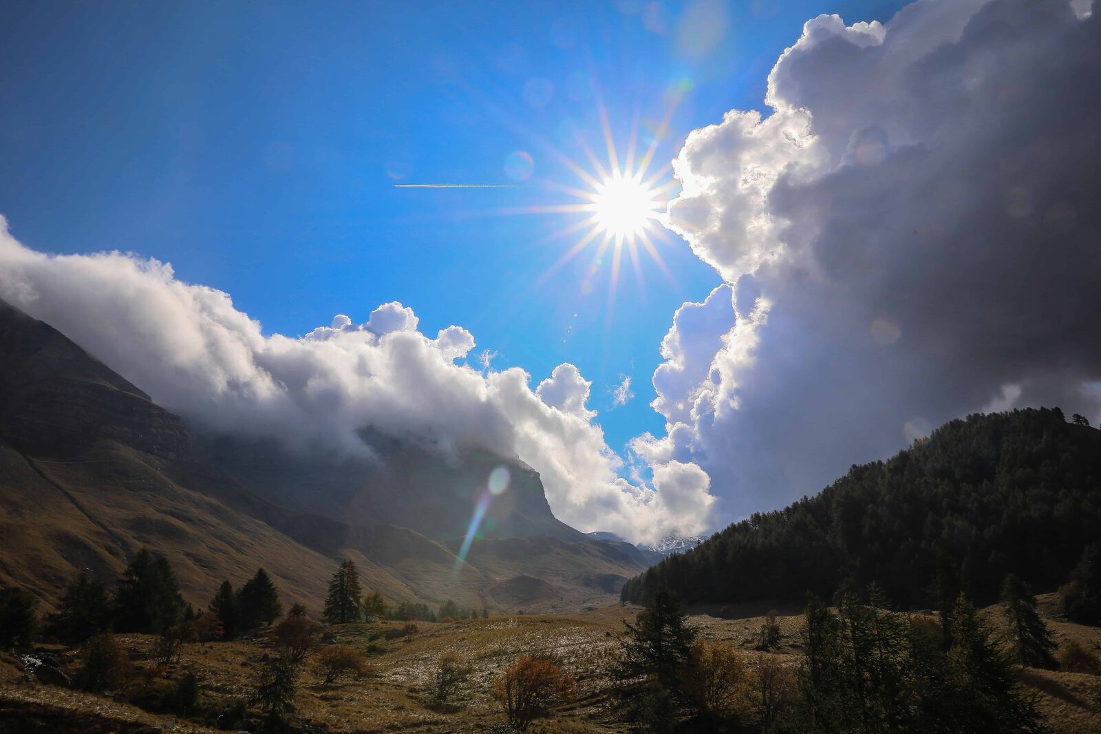 Canon EOS 5D Mark IV sample photo. Blue sky, mountain, landscape photography