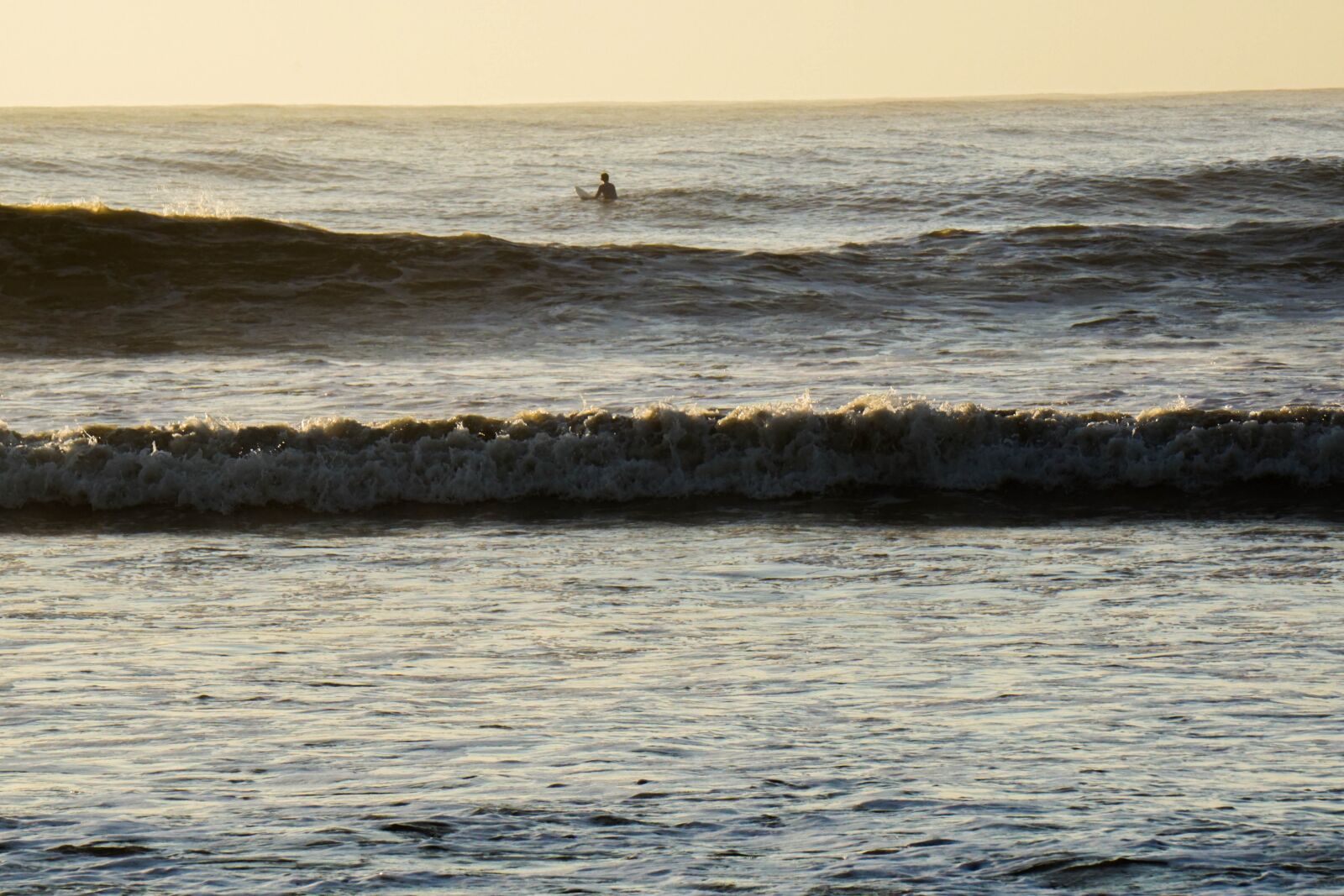 Sony E 55-210mm F4.5-6.3 OSS sample photo. Surfing, ocean, beach photography
