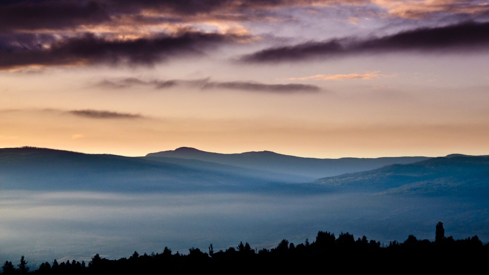 Nikon D300 sample photo. The sunrise in the photography