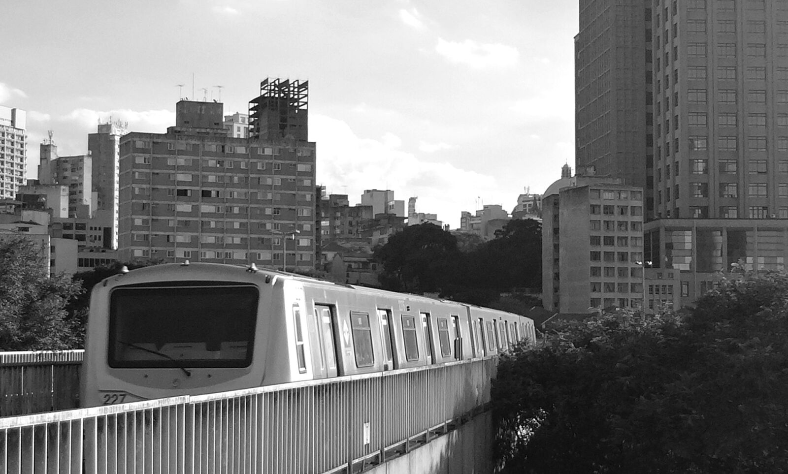 Sony Cyber-shot DSC-WX50 sample photo. Subway, transport, s o photography