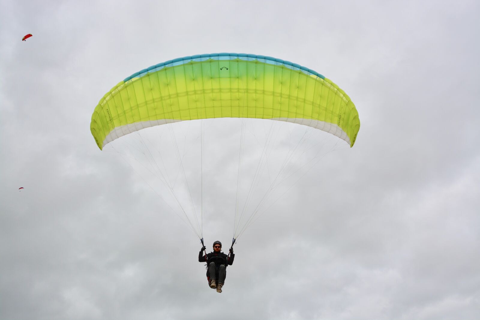 Nikon D5200 sample photo. Paragliding, paraglider, landing photography