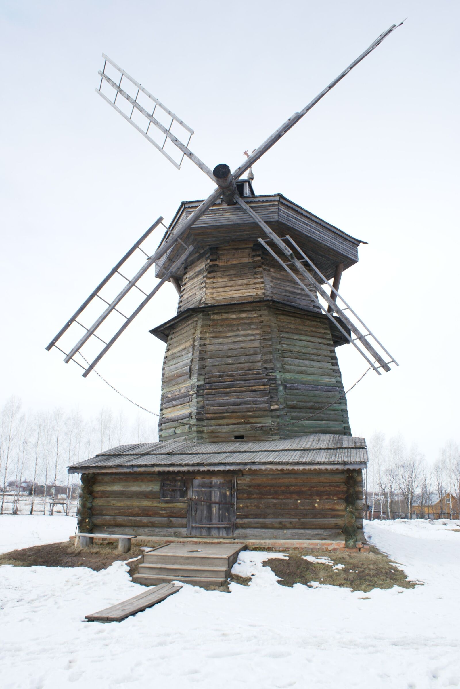 Sony Alpha DSLR-A100 sample photo. Suzdal, wooden mill, old photography