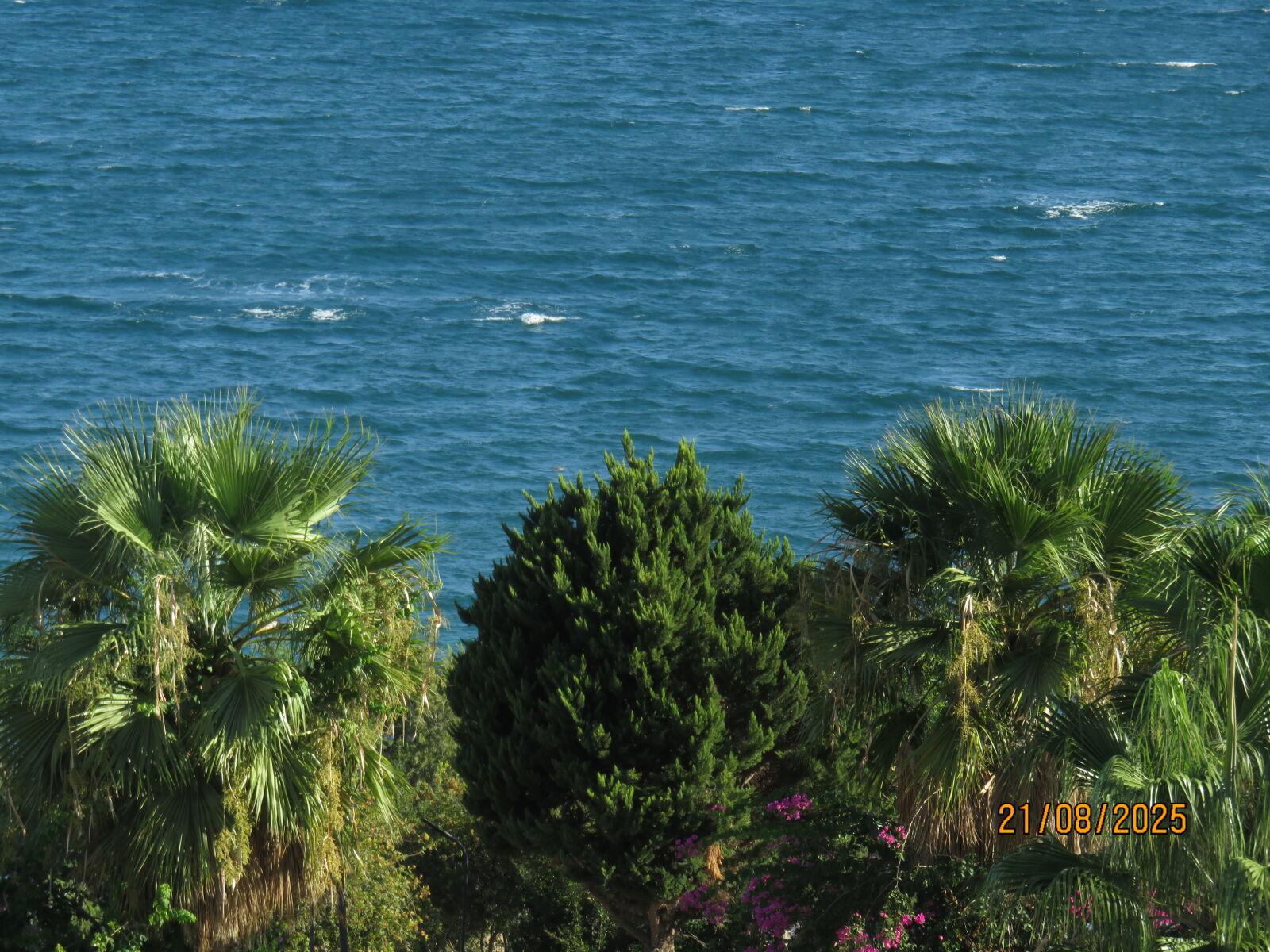 Canon PowerShot SX700 HS sample photo. Blue of the sea photography
