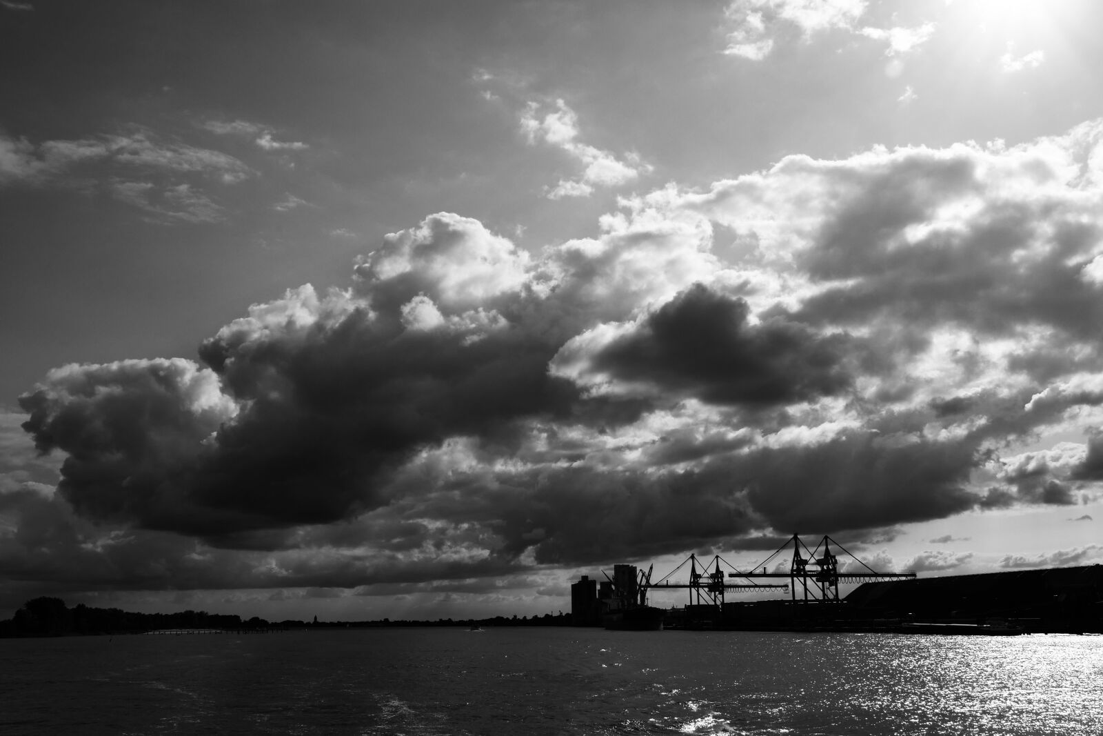 Panasonic Lumix DC-G9 sample photo. Nature, clouds, dramatic photography