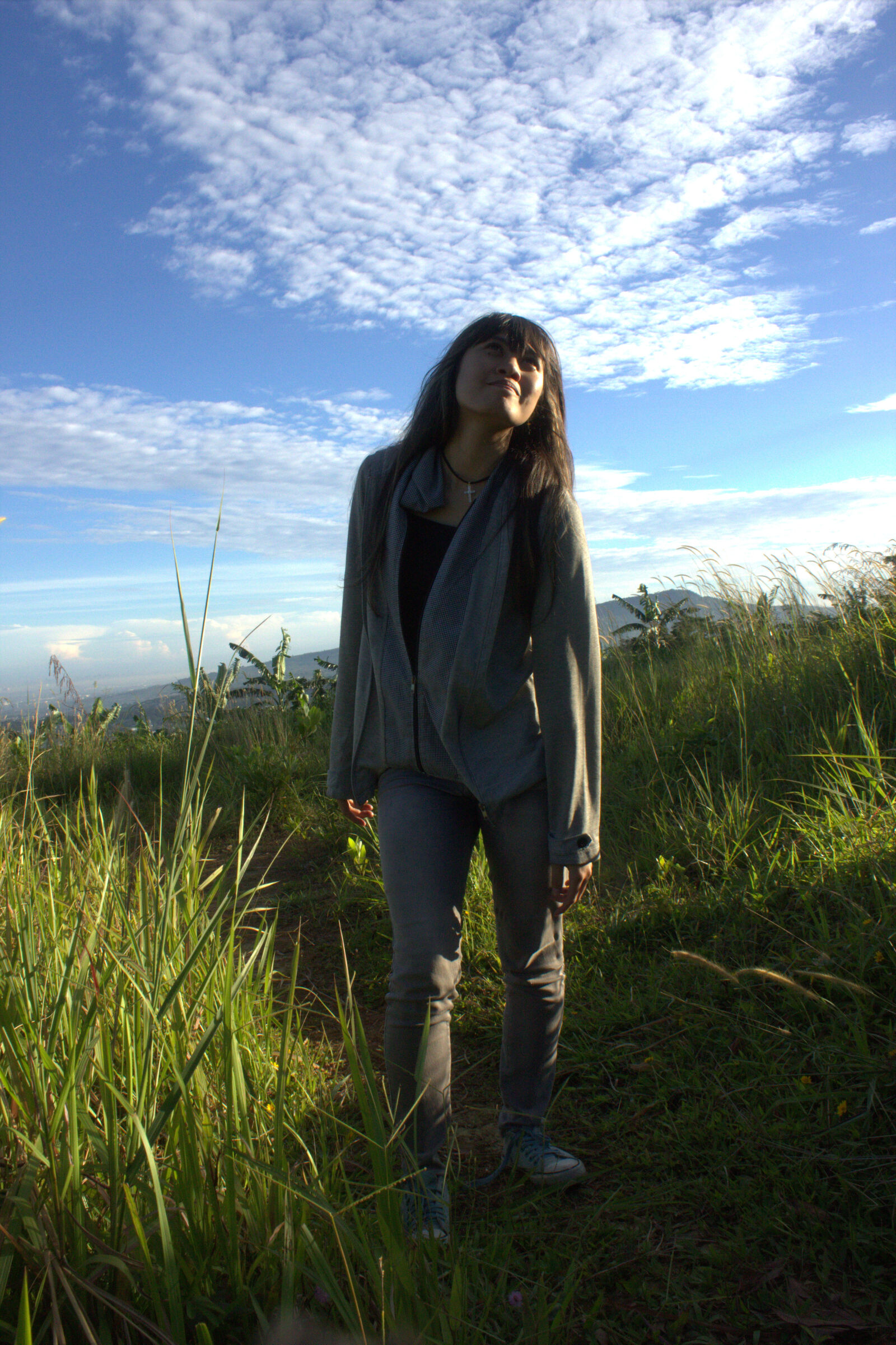 Canon EOS 600D (Rebel EOS T3i / EOS Kiss X5) sample photo. Asian, girl, blue, skies photography