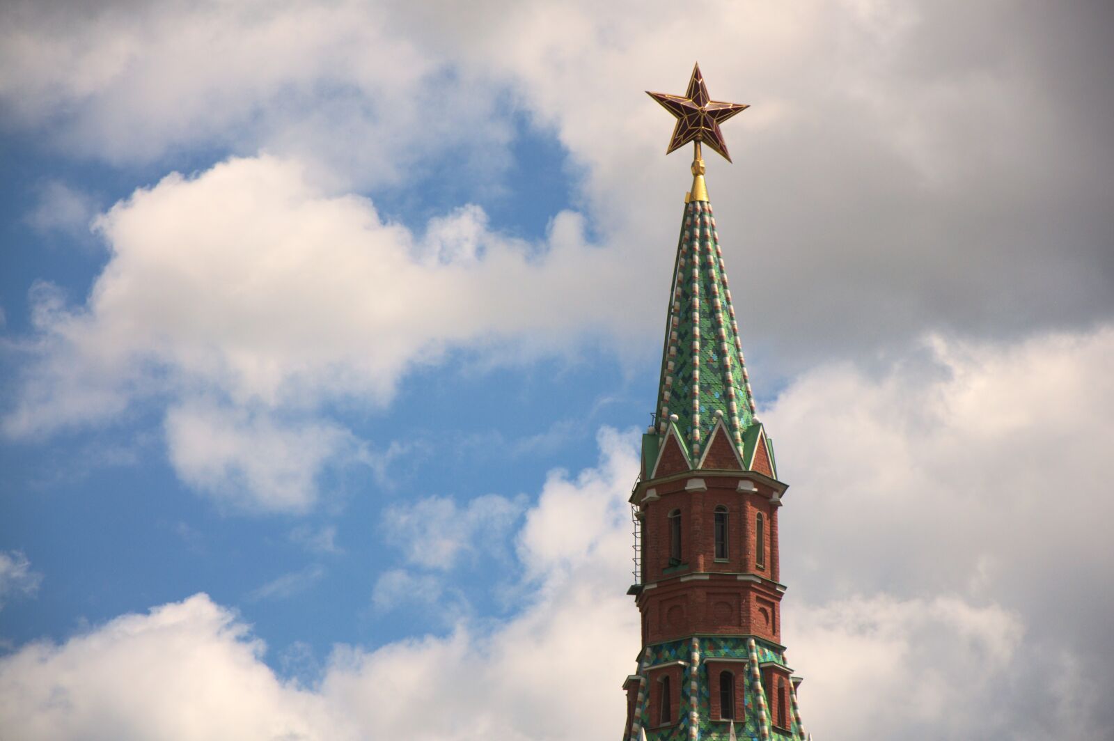 Nikon D90 sample photo. Moscow, kremlin, star photography