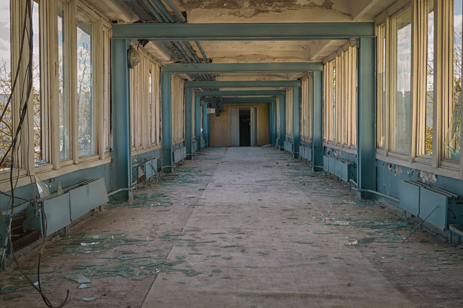 Sony DT 18-55mm F3.5-5.6 SAM II sample photo. Room, corridor, bulag photography