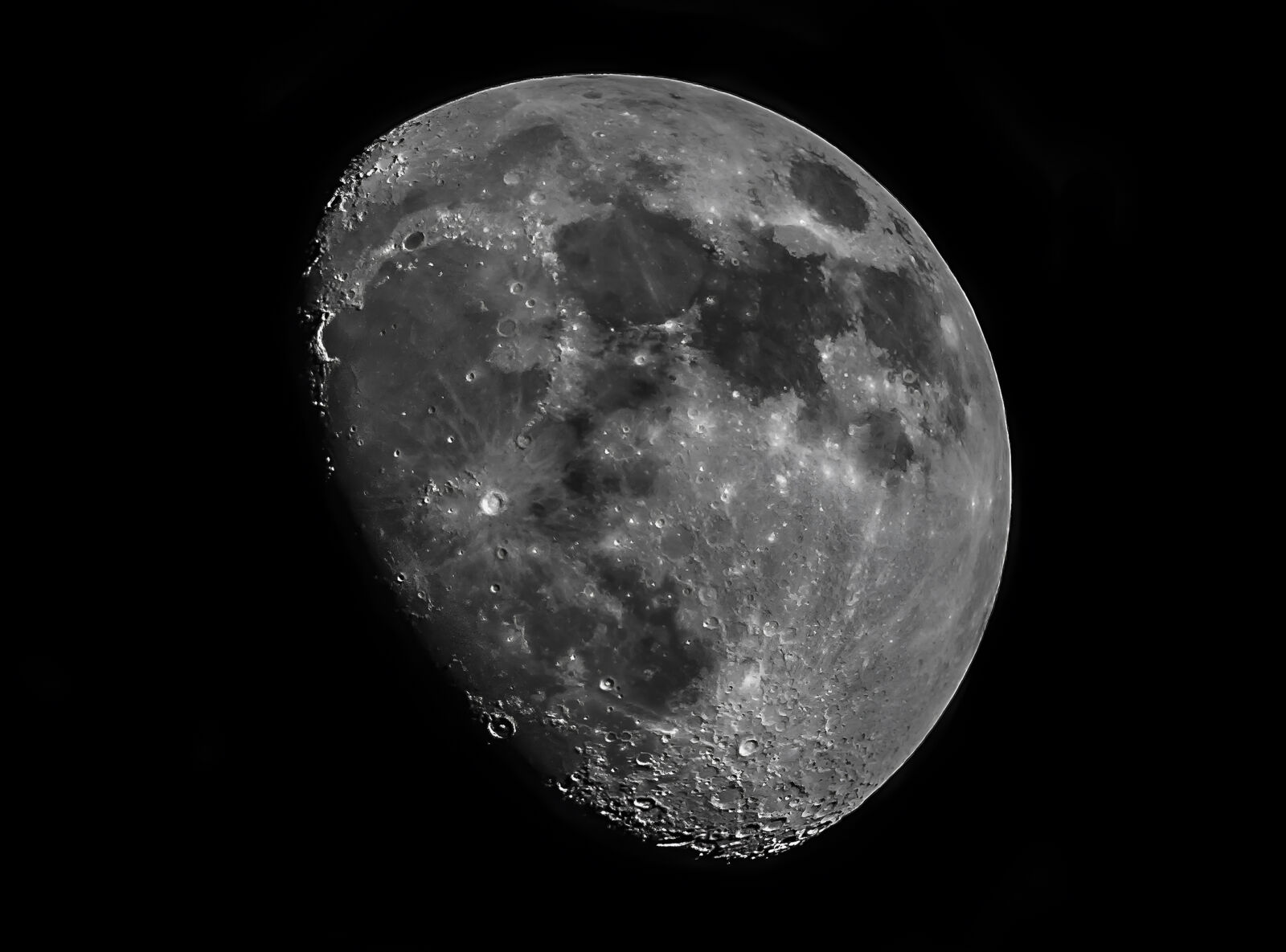 Tamron SP 150-600mm F5-6.3 Di VC USD sample photo. Moon photography