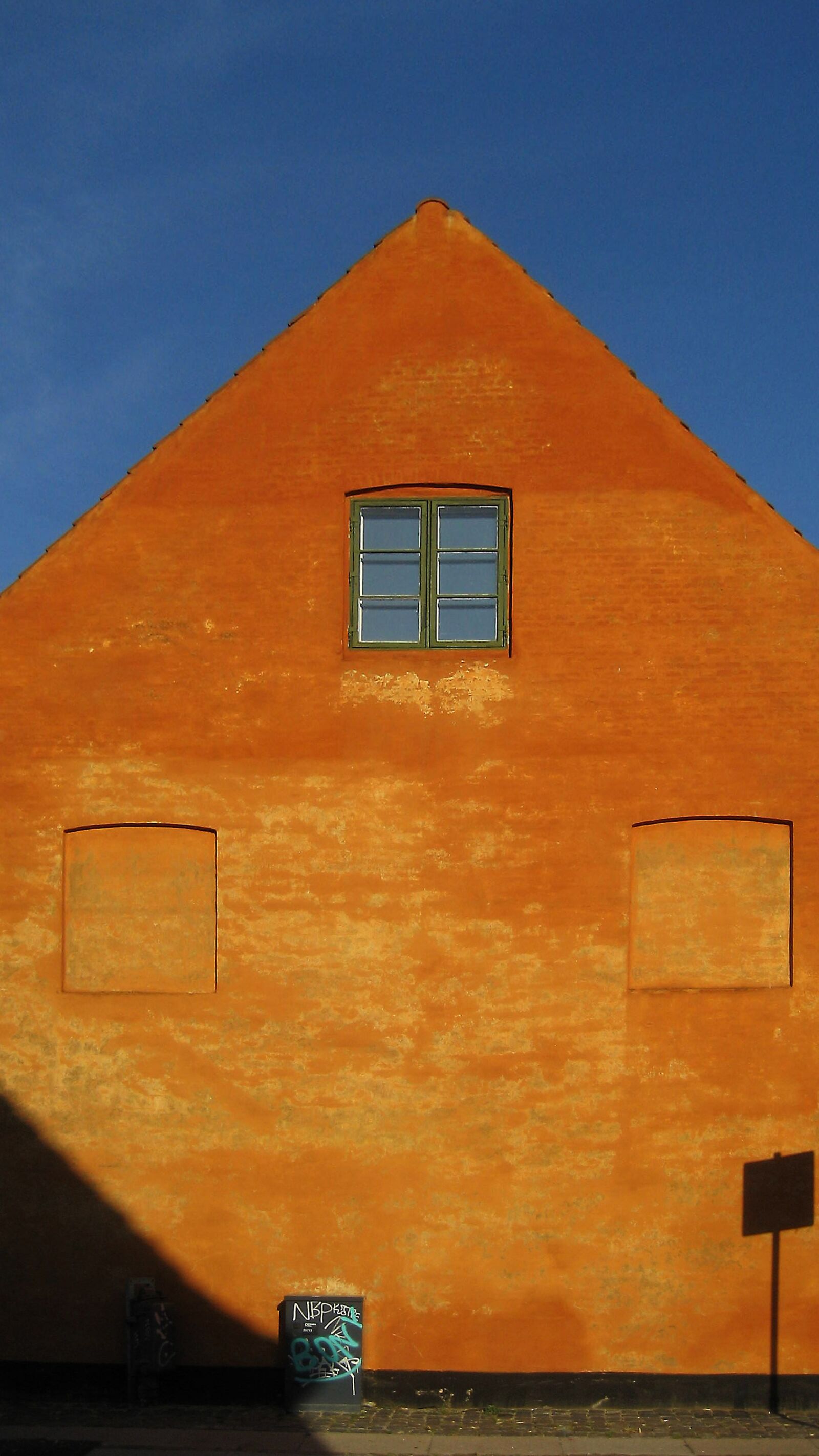 Canon DIGITAL IXUS 60 sample photo. House, orange, facade photography