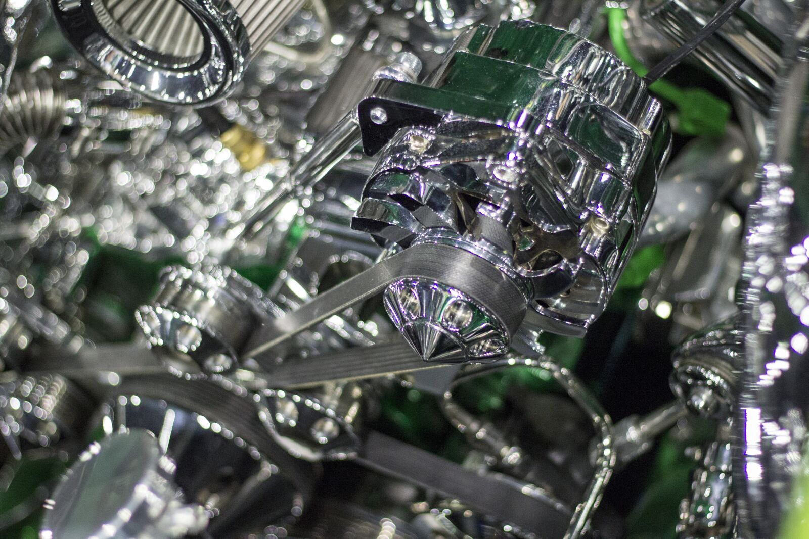 Canon EOS 60D + Canon EF 50mm F1.8 II sample photo. Engine, blower, chrome photography