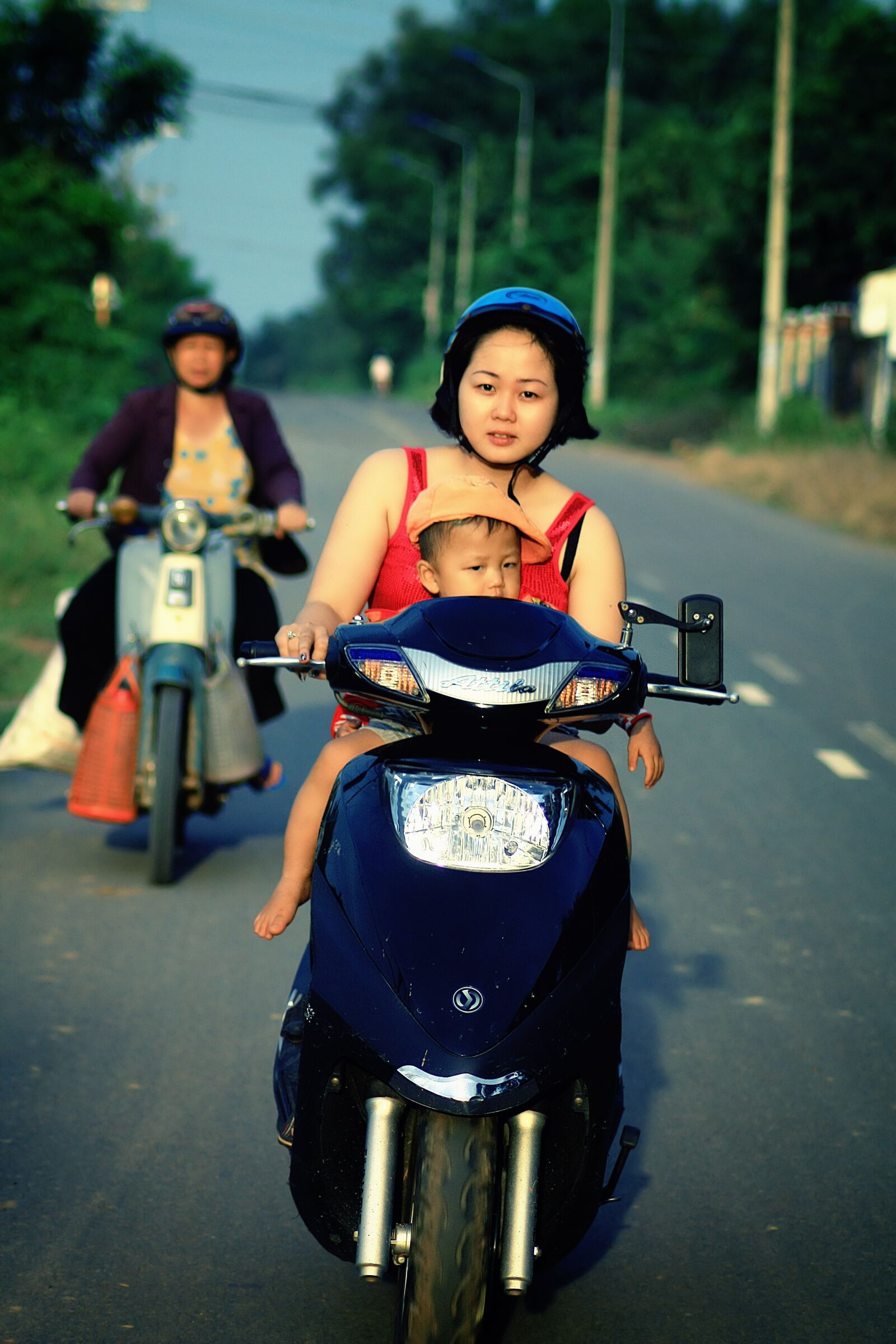 Canon EOS 450D (EOS Rebel XSi / EOS Kiss X2) sample photo. Motorbike, motorcycle, driving photography