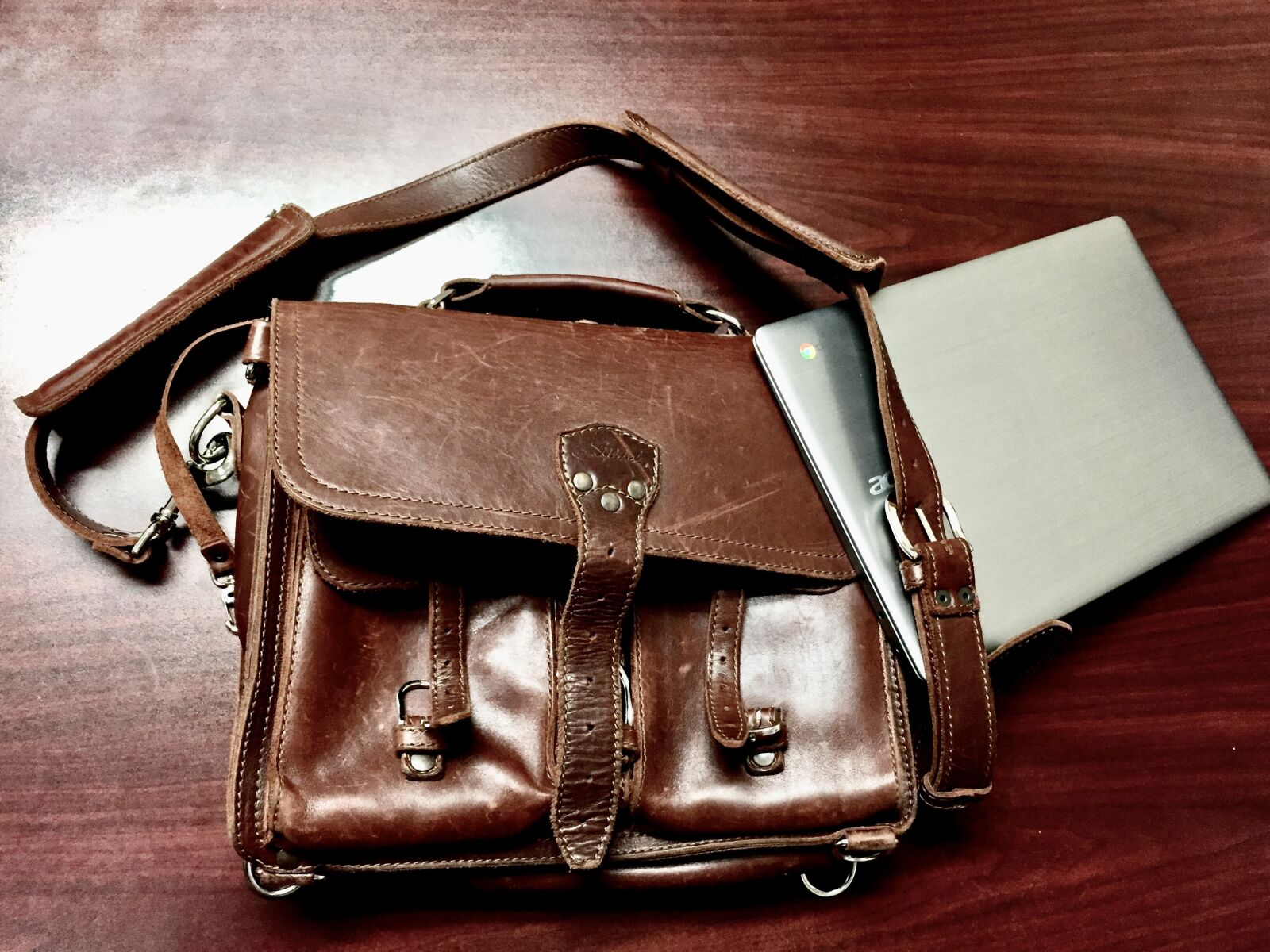 Apple iPhone 6 sample photo. Briefcase, professional, notebook photography