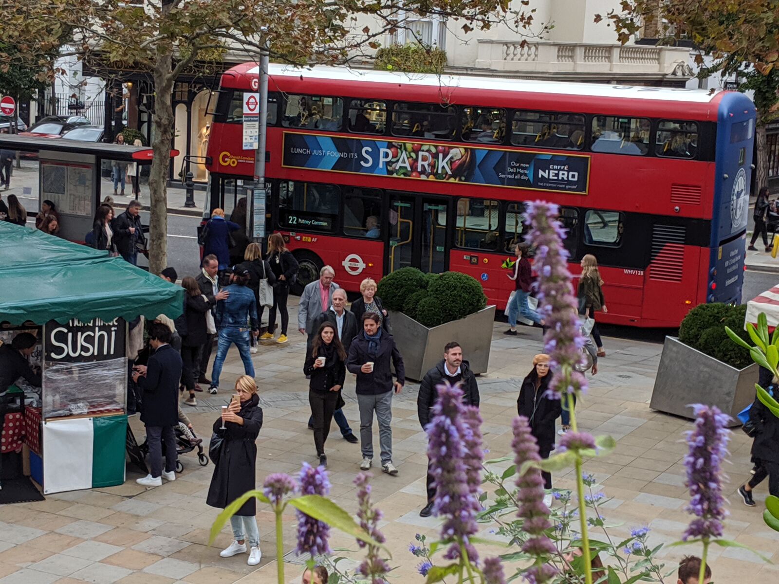 Google Pixel 2 XL sample photo. London, chelsea, bus photography