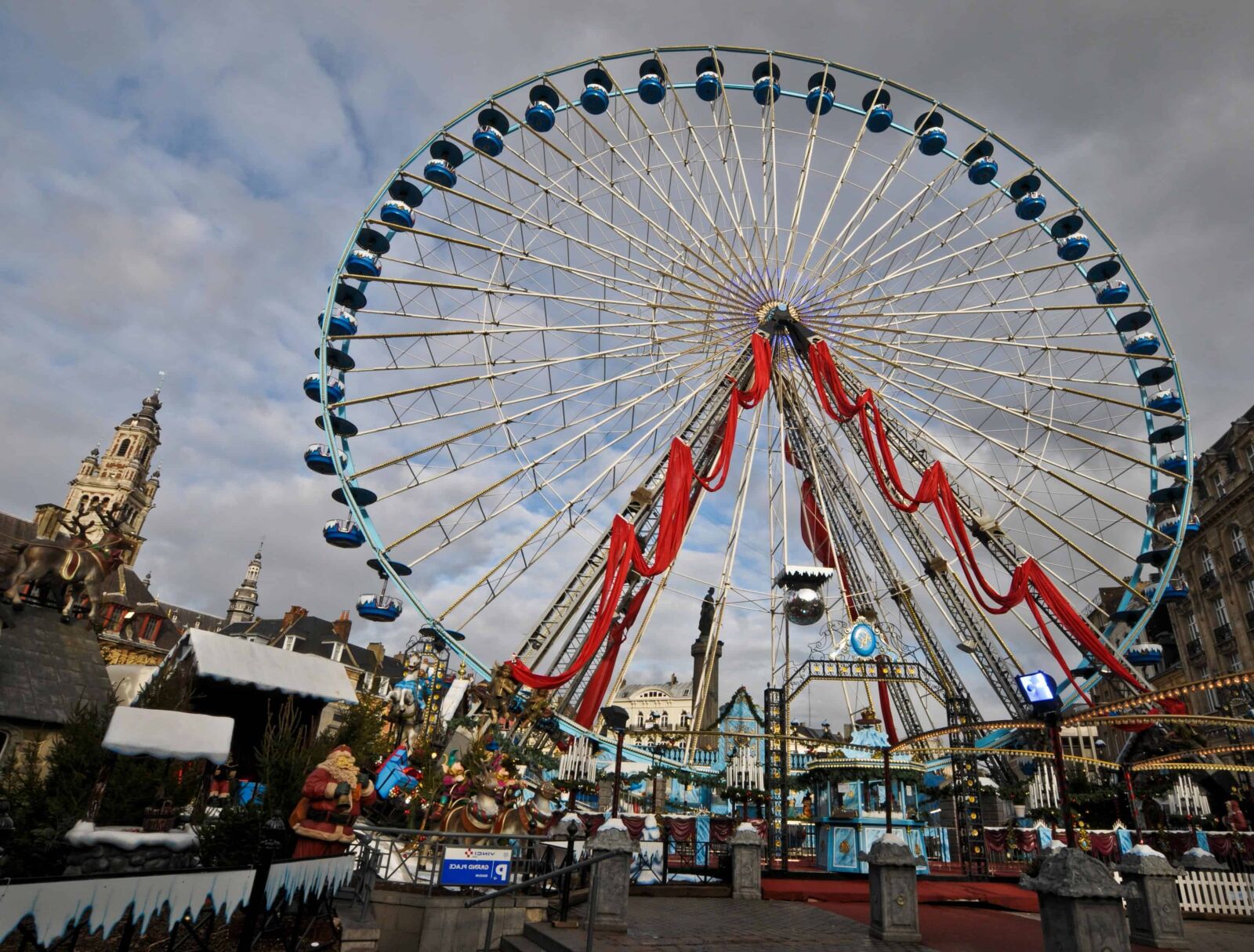 Nikon D300 sample photo. Carnival, festival, city, entertainment photography