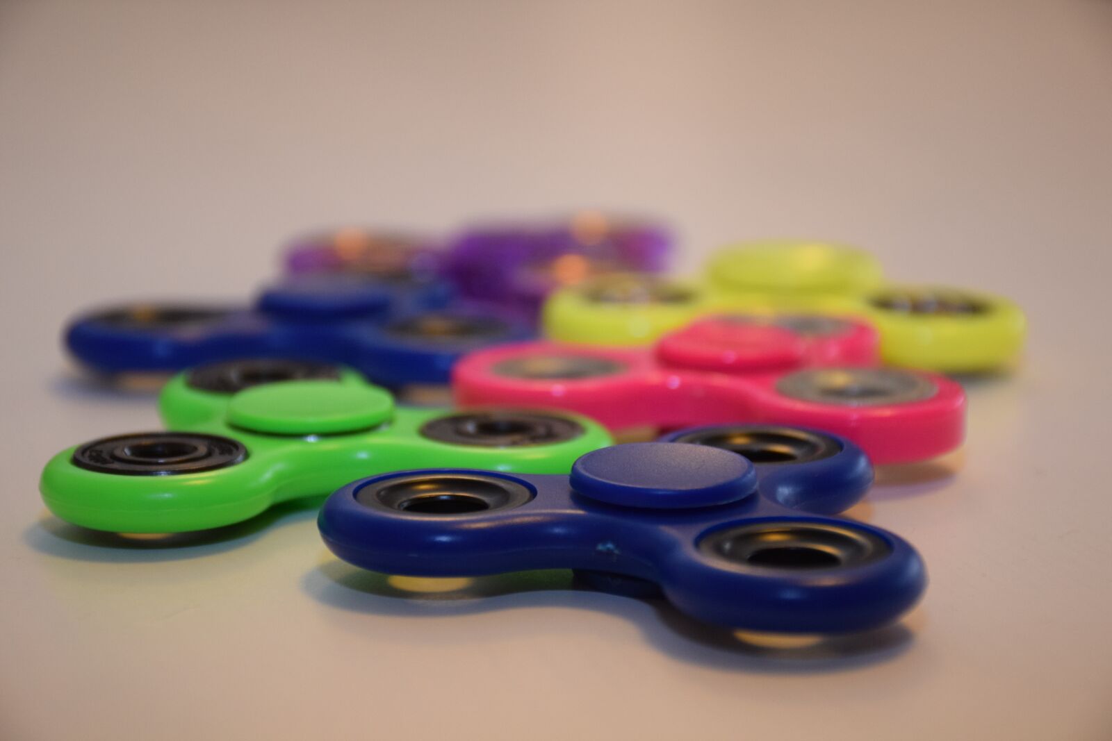 Nikon D3300 sample photo. Fidget spinner, rotate, spinning photography
