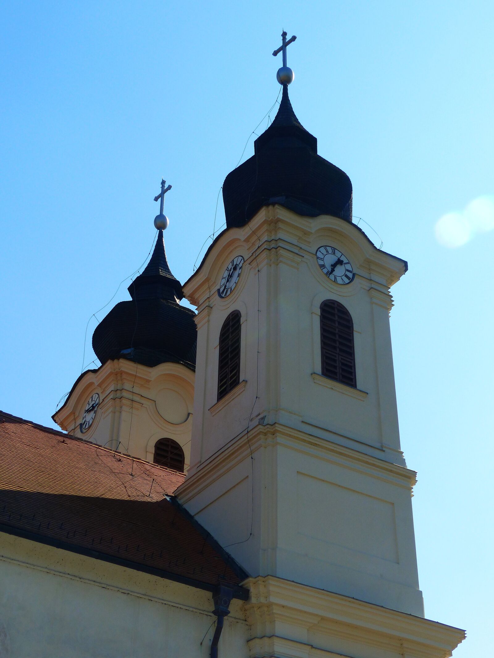 Panasonic Lumix DMC-FZ200 sample photo. Tihany, abbey church, church photography