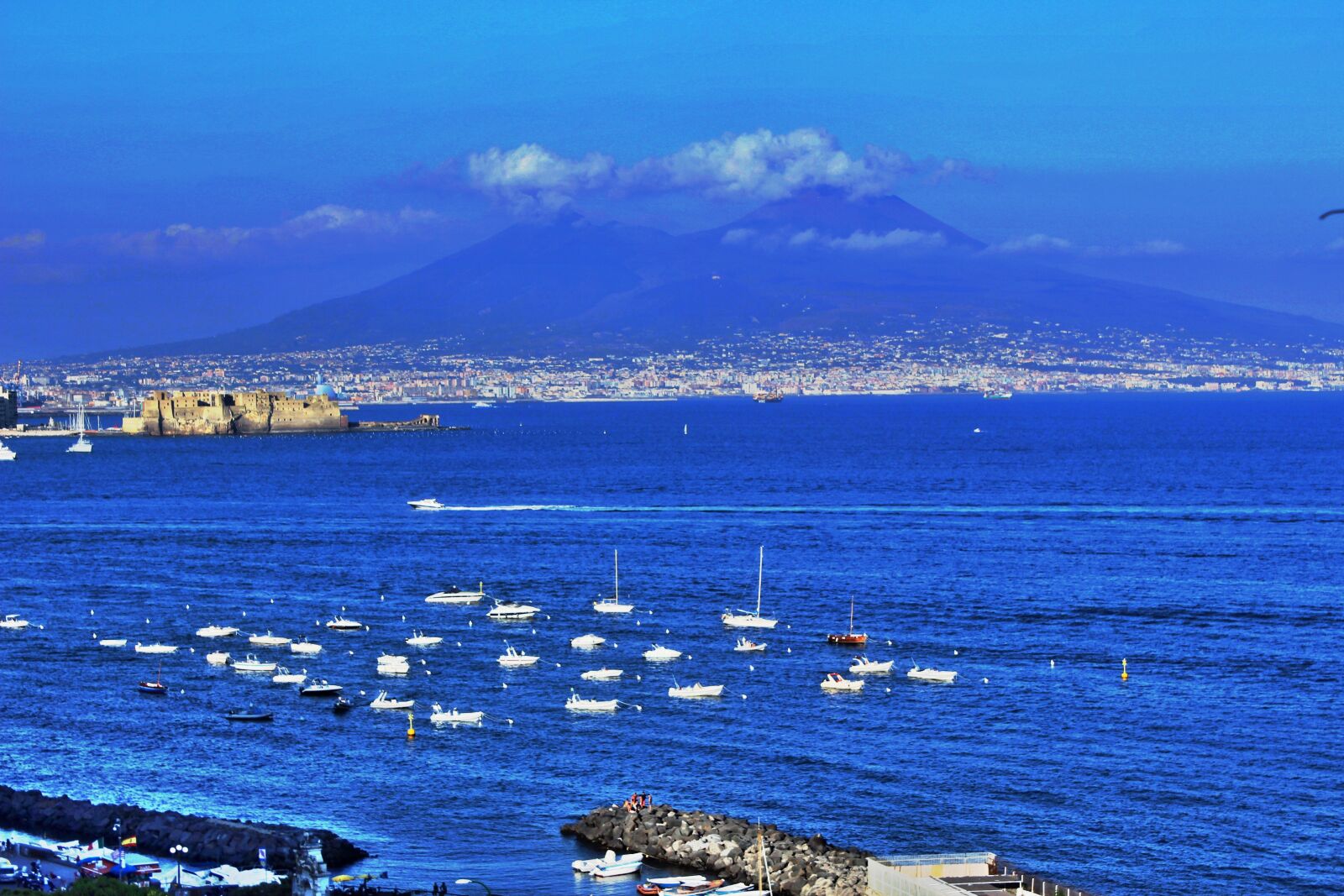 Canon EOS 600D (Rebel EOS T3i / EOS Kiss X5) sample photo. Naples, sea, vesuvius photography
