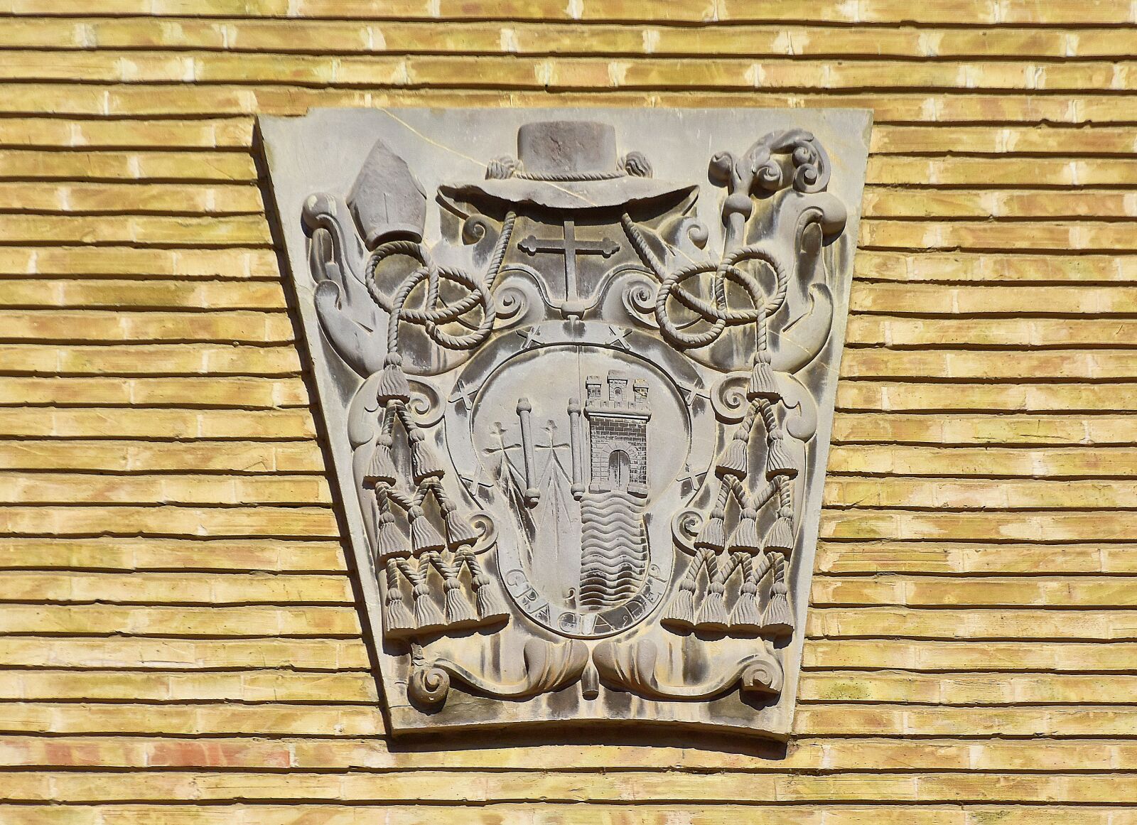 Nikon D7200 sample photo. Coat of arms, heraldry photography