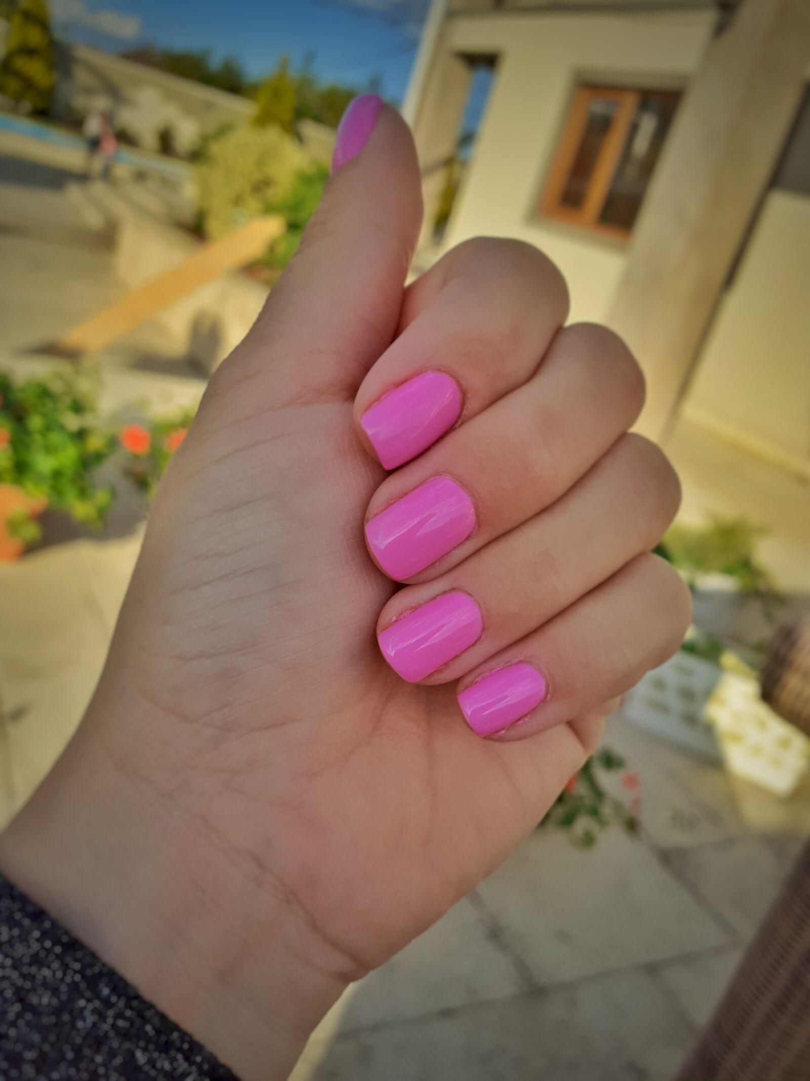 Samsung SM-A202F sample photo. Nails, pink, instagram photography