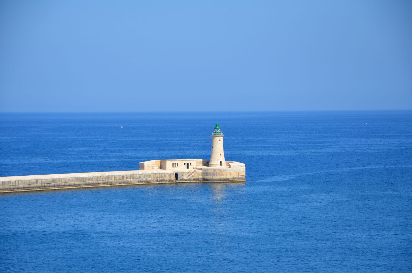 Nikon D7000 sample photo. Malta, lighthouse, lantern photography