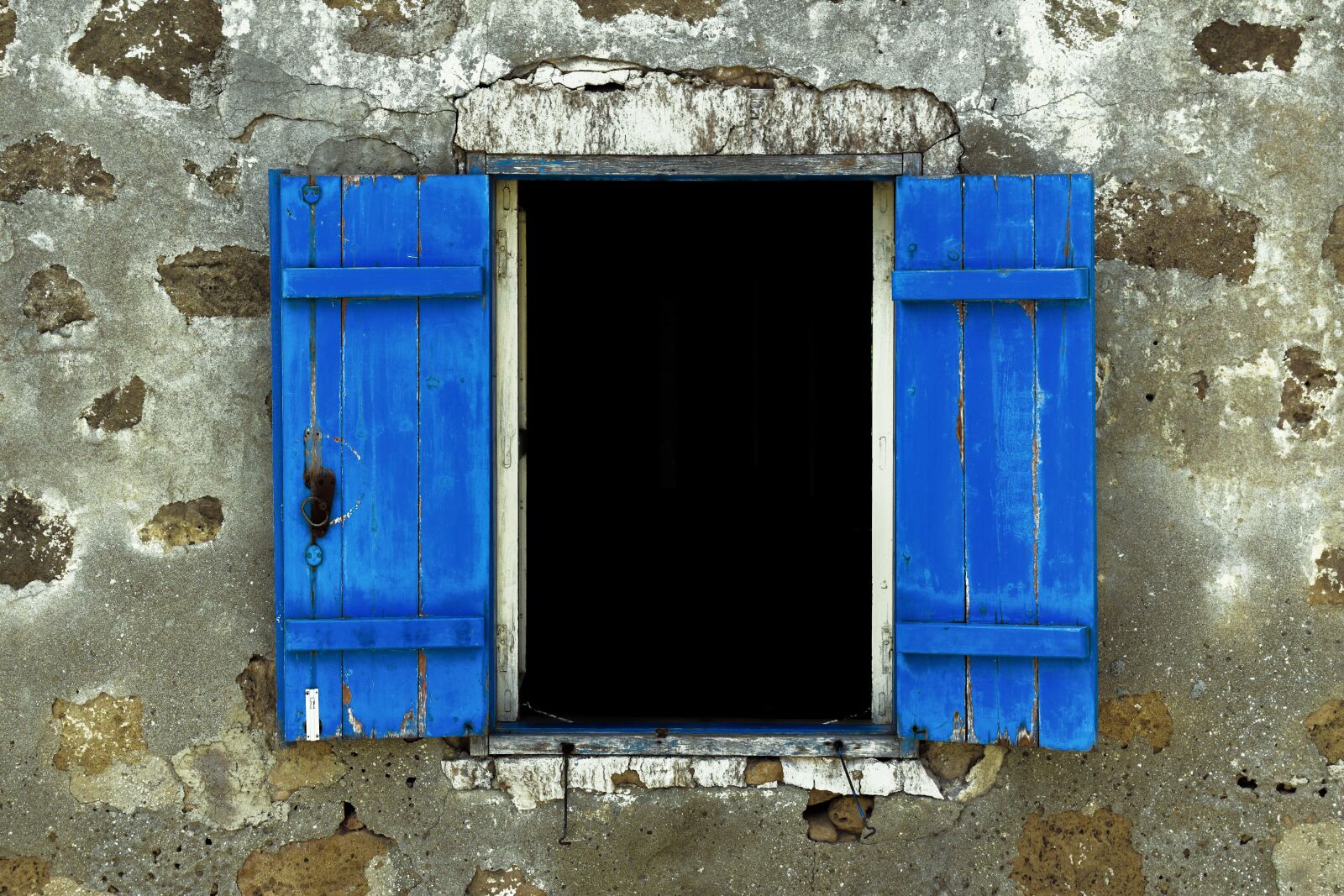 Nikon D3300 sample photo. Window, wooden, blue photography