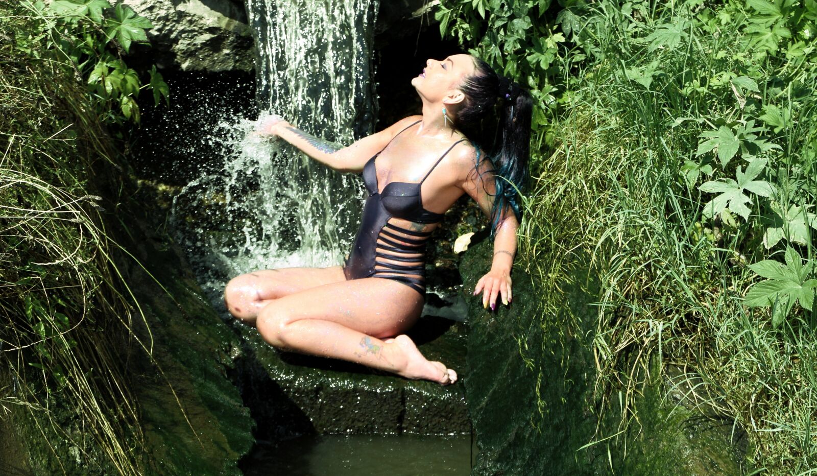 Canon EOS 700D (EOS Rebel T5i / EOS Kiss X7i) sample photo. Girl, cascada, sensual photography