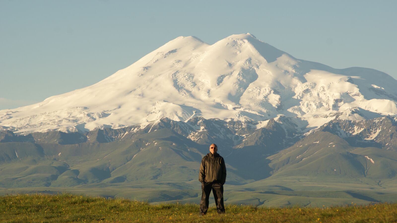 Sony Alpha DSLR-A330 sample photo. Elbrus, the view from photography