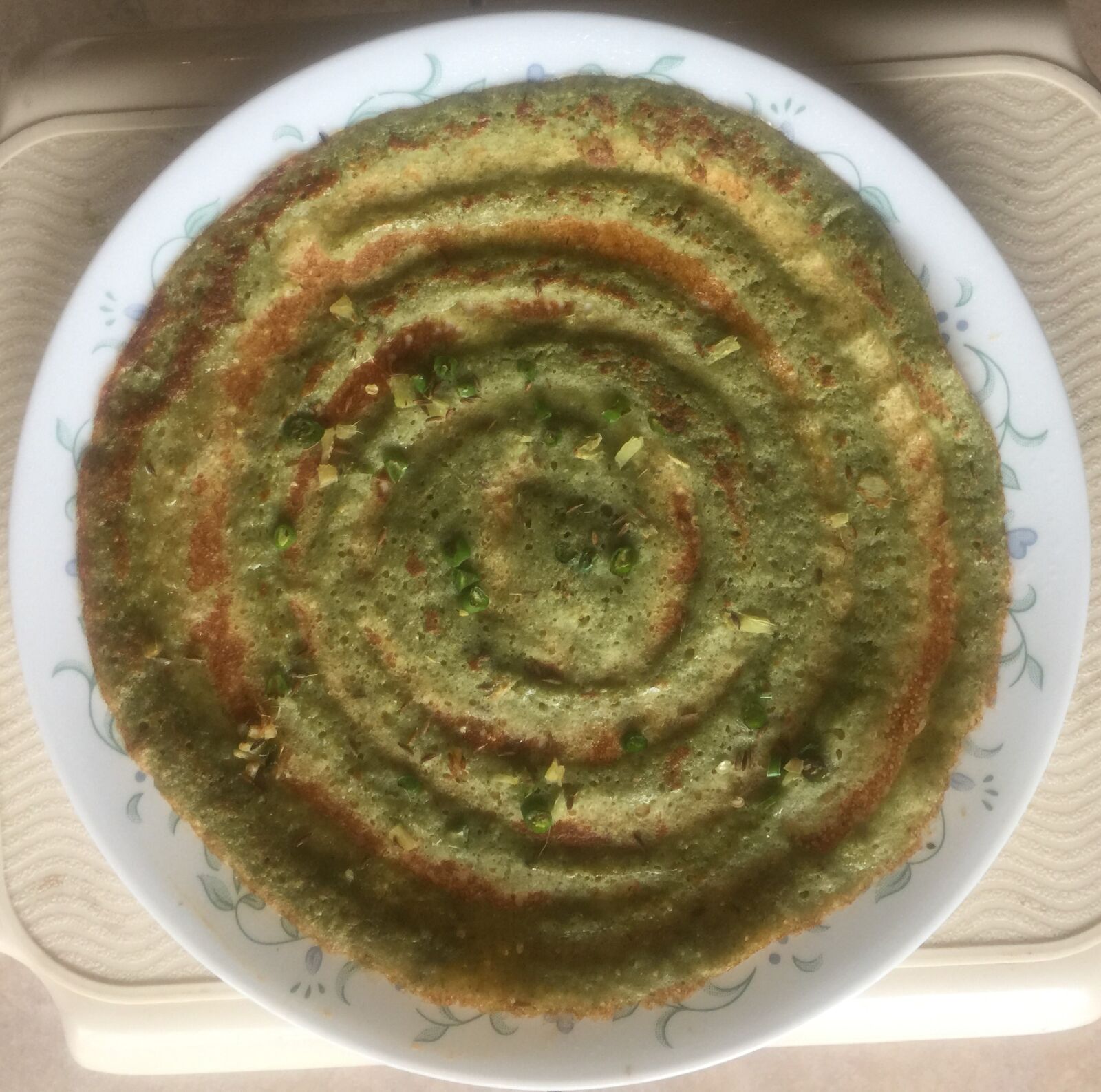 iPhone 6 Plus back camera 4.15mm f/2.2 sample photo. Green, gram, crepe, sprinkled photography