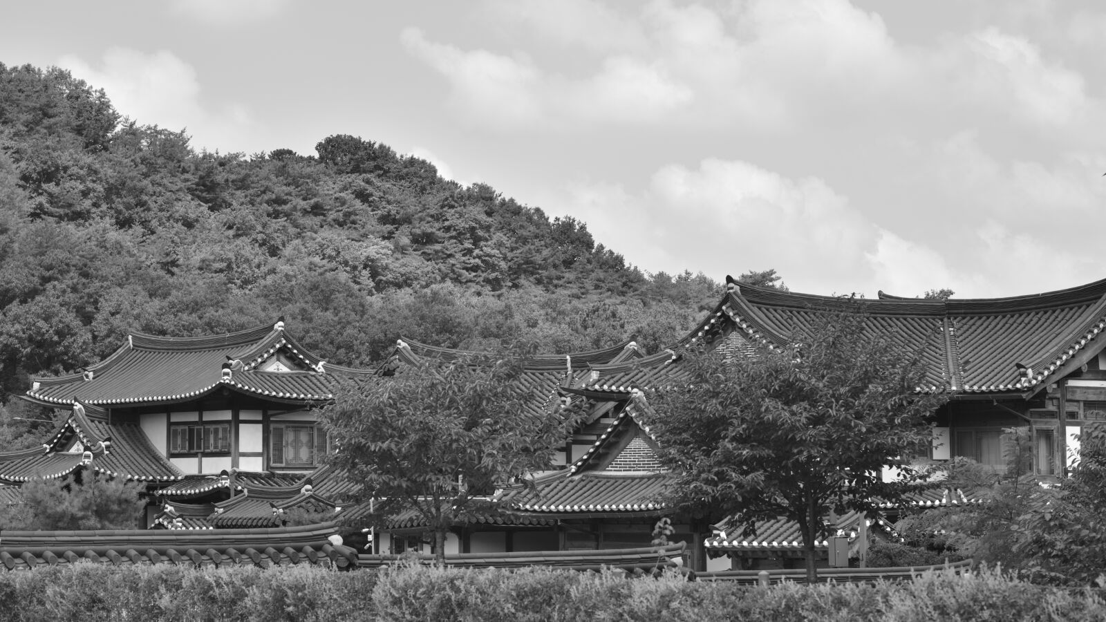 Nikon D750 + Nikon AF Nikkor 85mm F1.8D sample photo. Eunpyeong hanok village in photography