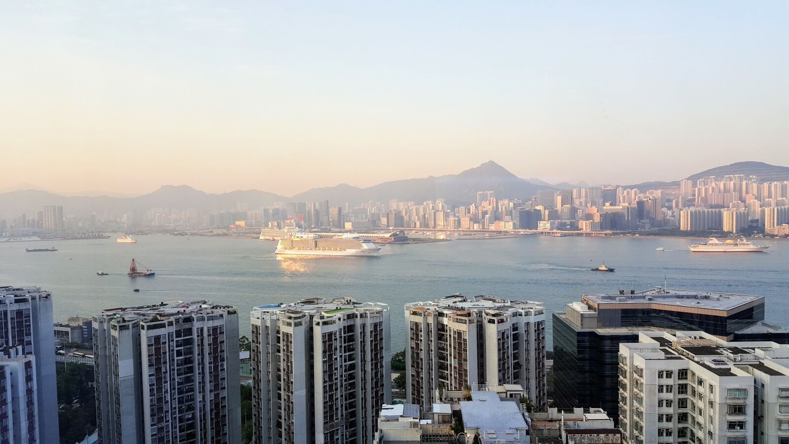 Samsung Galaxy Note5 sample photo. Victoria bay, view, hong photography