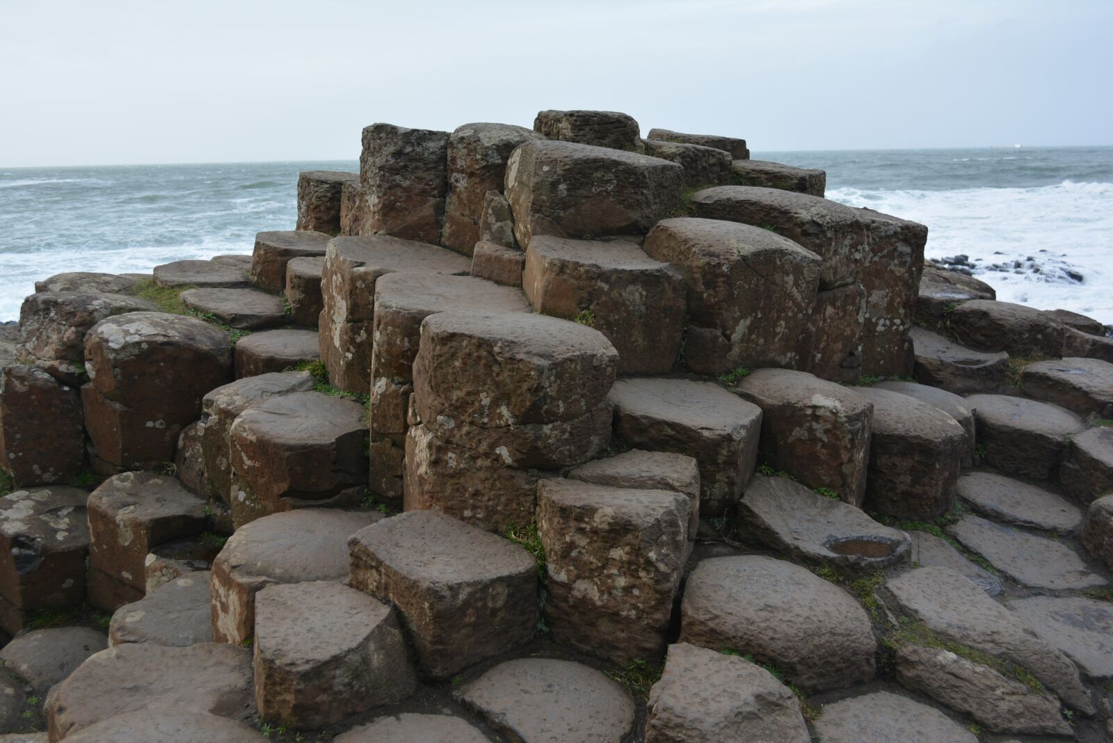 Nikon D5200 sample photo. Sea, seashore, stone photography