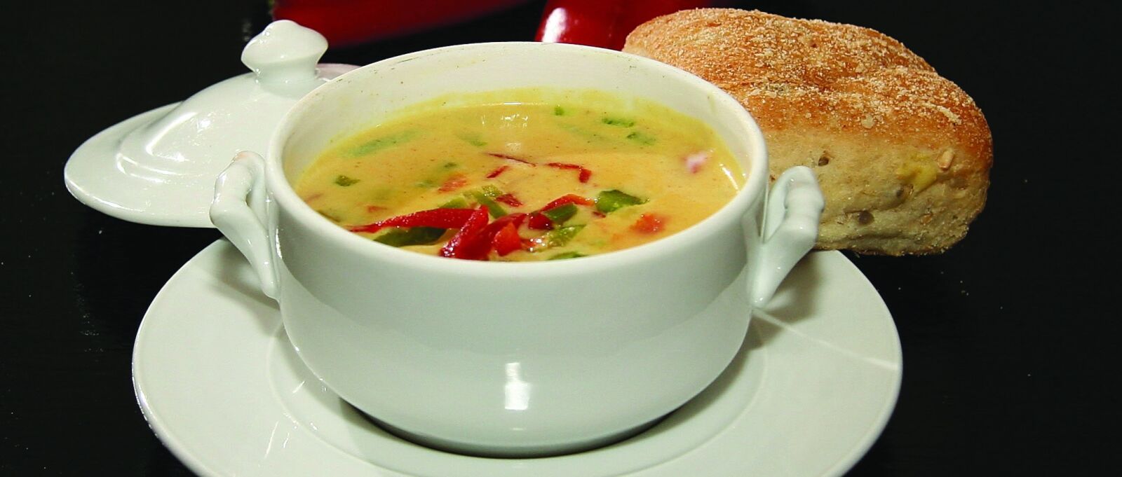 Canon EOS 20D sample photo. Soup, curry, curry soup photography