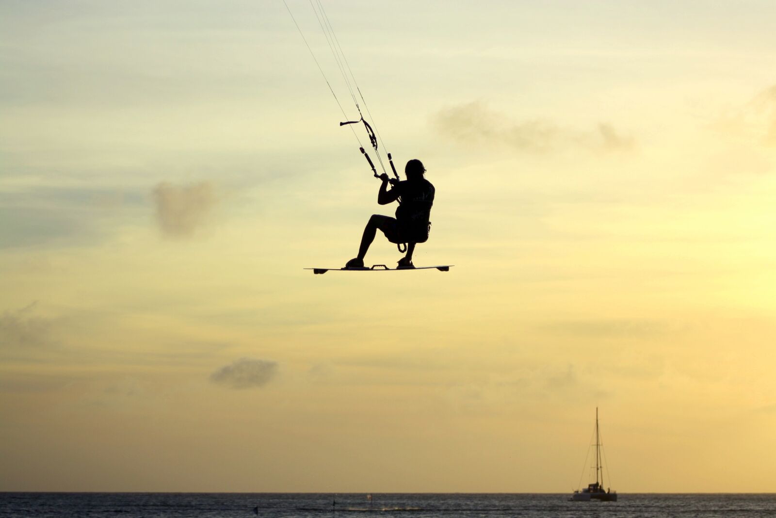 Canon EOS 1000D (EOS Digital Rebel XS / EOS Kiss F) sample photo. Sunset, extreme, kitesurf photography