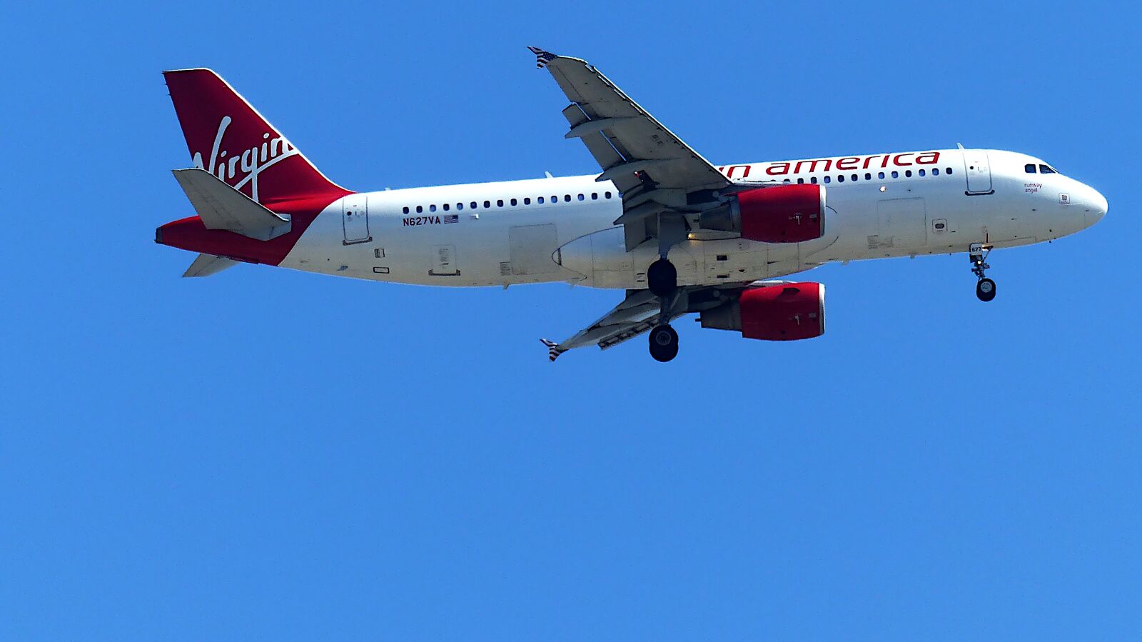 Panasonic Lumix DMC-FZ200 sample photo. Transport, aircraft, flight photography