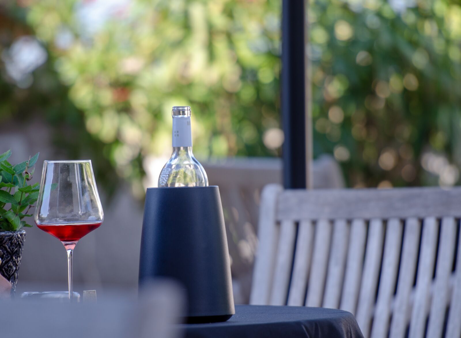 Nikon D7000 sample photo. Wine, rose, bottle photography