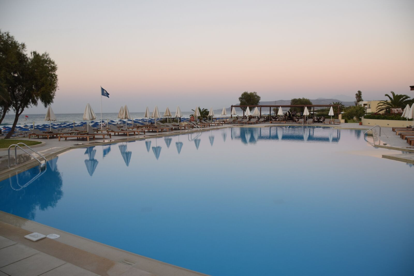 Nikon D5300 sample photo. Pilot beach resort, pool photography