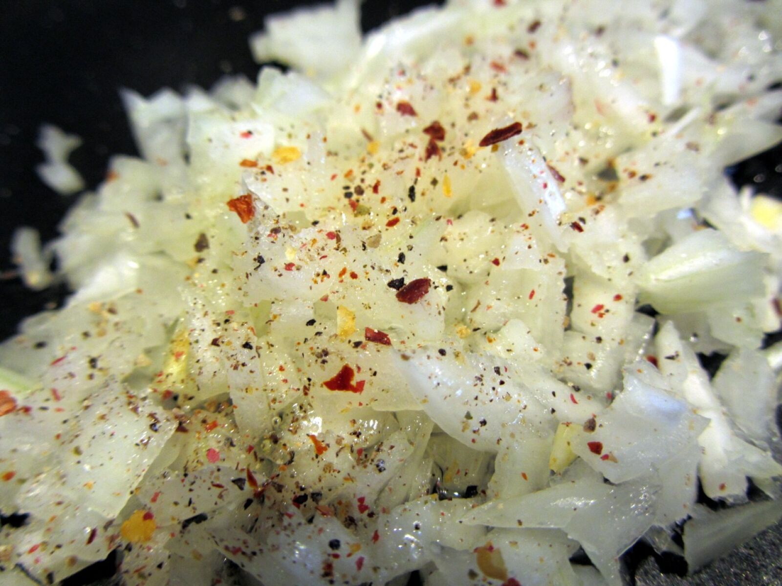 Canon PowerShot SX220 HS sample photo. Onion, mince, food photography
