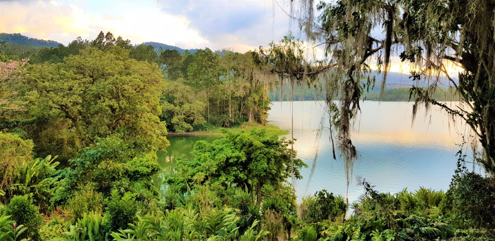 Samsung Galaxy S8+ sample photo. Lago, naturaleza, atardecer photography
