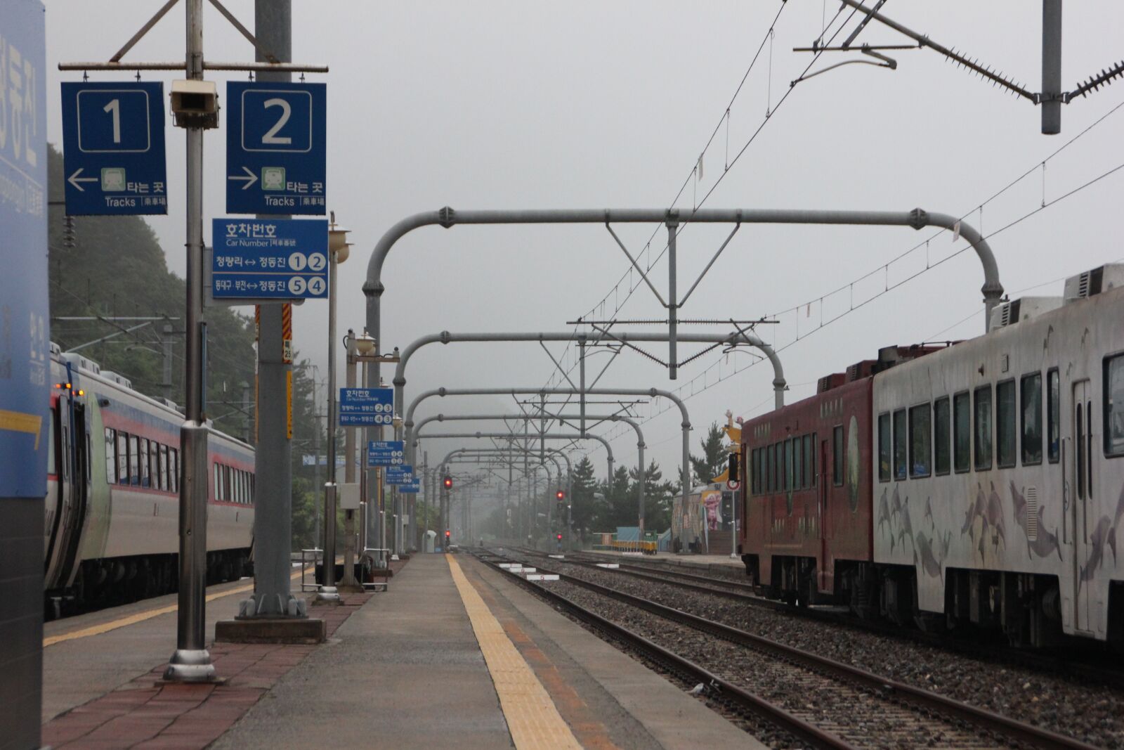 Canon EOS 600D (Rebel EOS T3i / EOS Kiss X5) sample photo. Train, railway, transportation photography